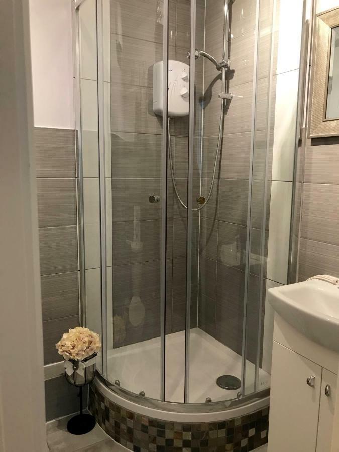 Modern Boutique Studio Apartment Bournemouth Esterno foto