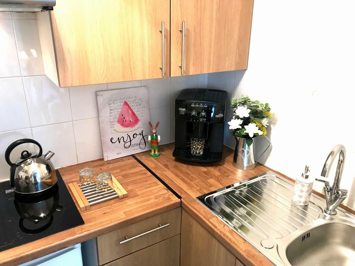Modern Boutique Studio Apartment Bournemouth Esterno foto