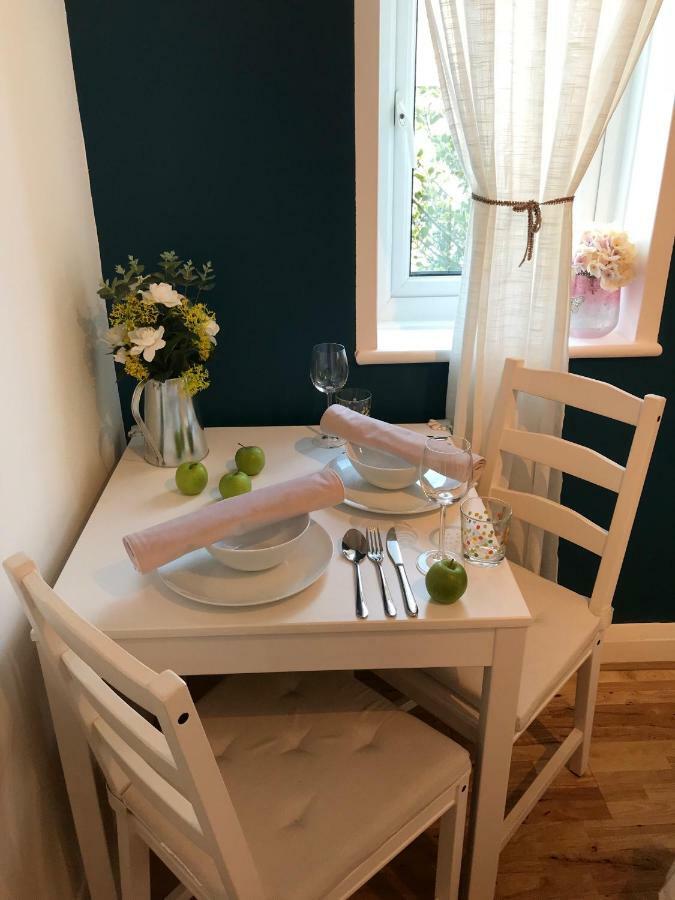 Modern Boutique Studio Apartment Bournemouth Esterno foto